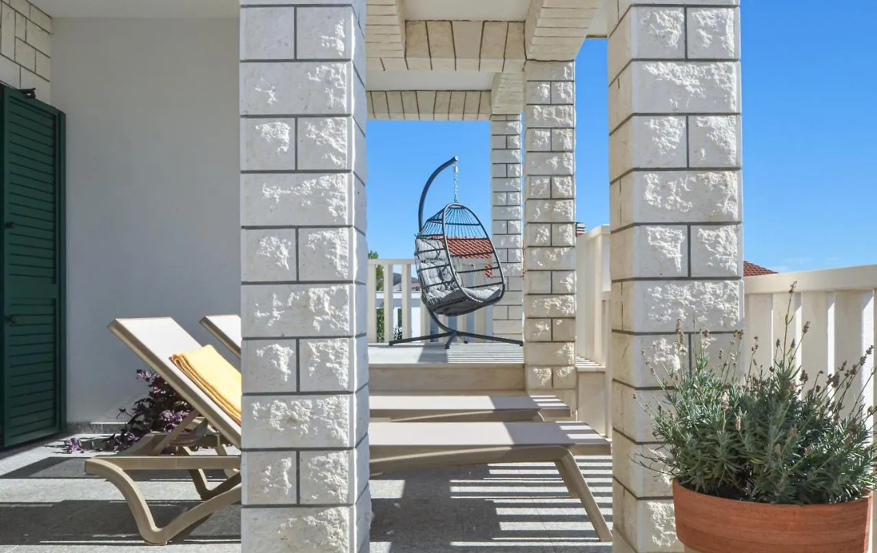 Apartments Wisibada Trogir 0*,  Croatia