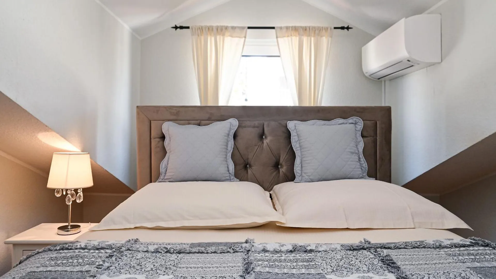 Apartments Wisibada Trogir