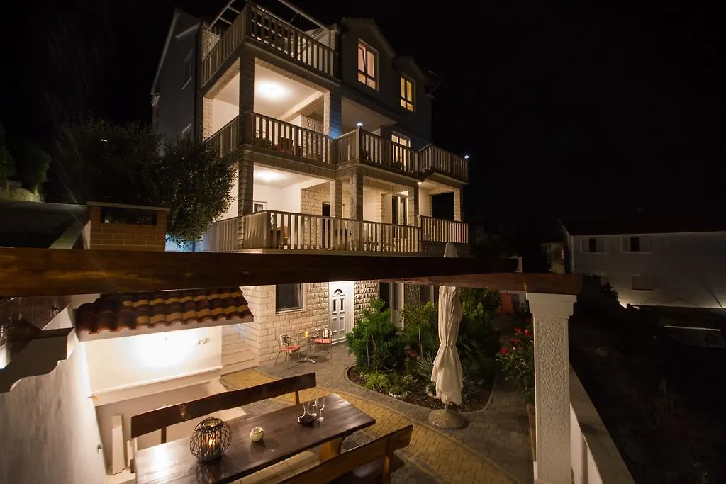 Apartments Wisibada Trogir