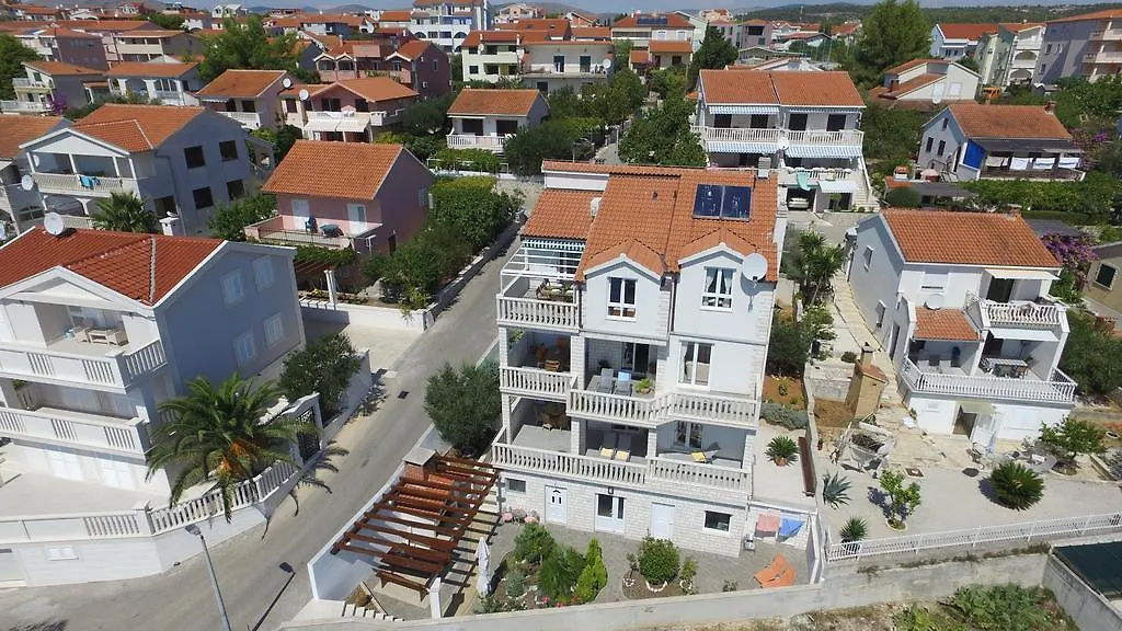 Apartments Wisibada Trogir