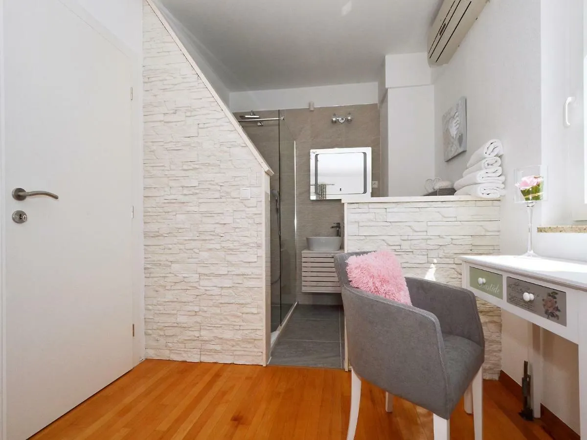 Apartments Wisibada Trogir
