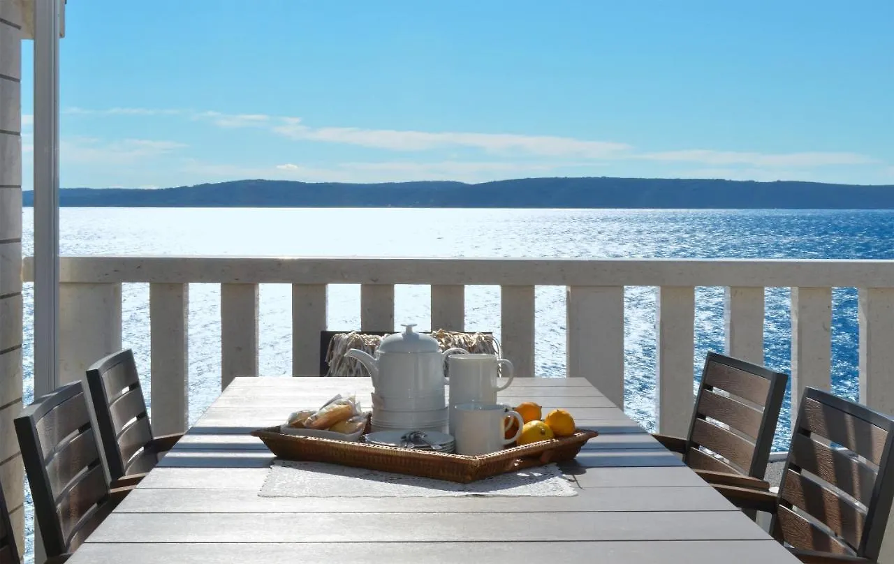 Apartments Wisibada Trogir 0*,
