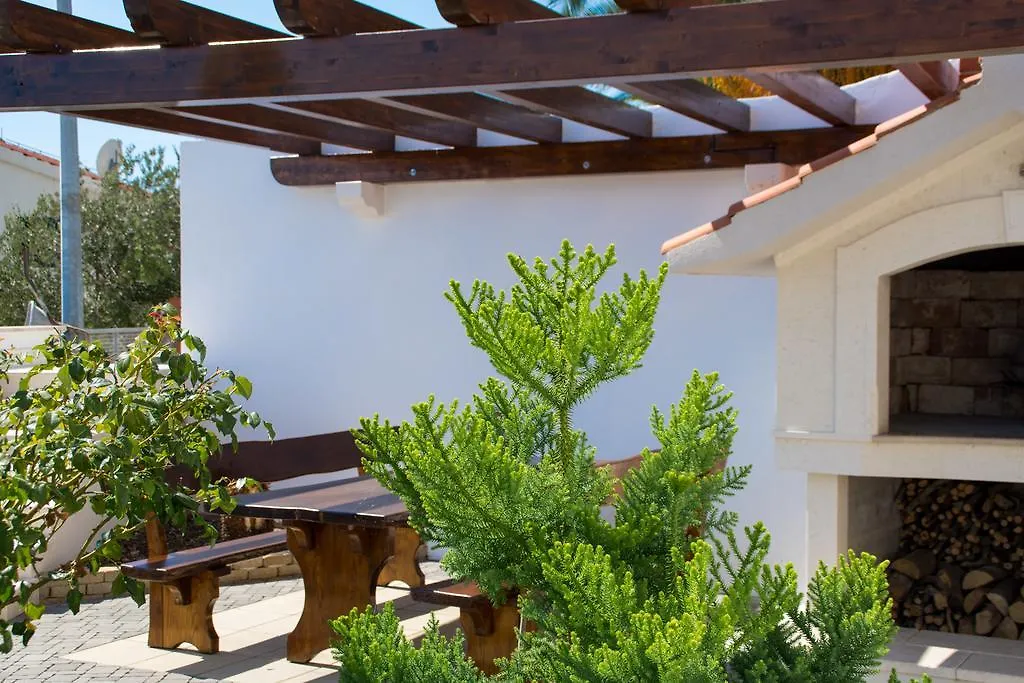 Apartments Wisibada Trogir
