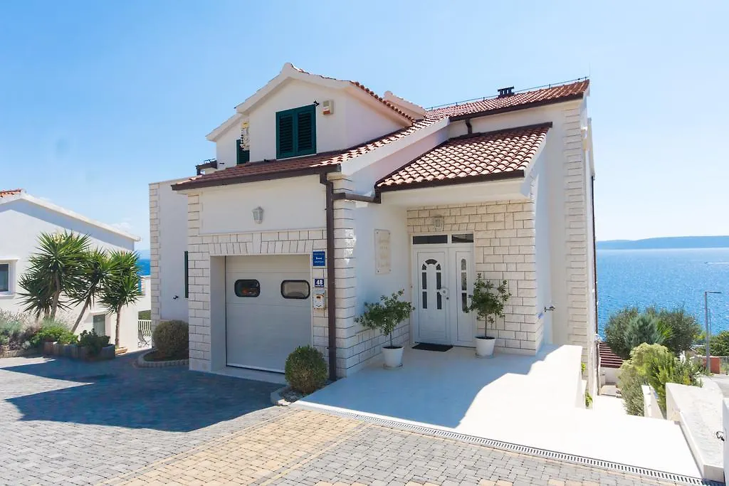 Apartments Wisibada Trogir 0*,
